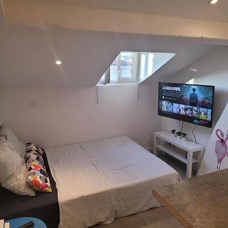 Apartmán Studette Independante Hyeres Gare Particulier Exteriér fotografie