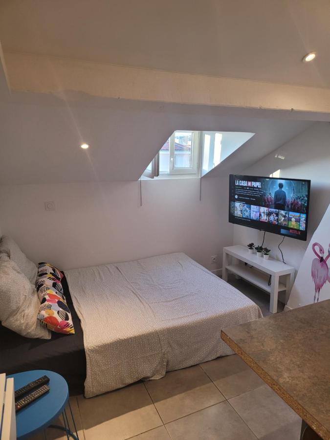 Apartmán Studette Independante Hyeres Gare Particulier Exteriér fotografie